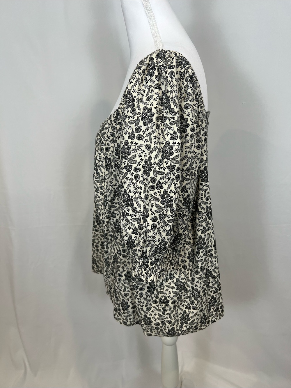 a.n.a Black Floral Cream Square-Neck Blouse - Picture 7 of 11